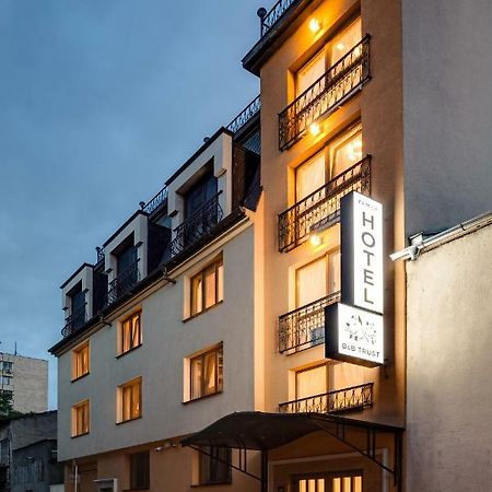 Family Hotel Anna روس المظهر الخارجي الصورة
